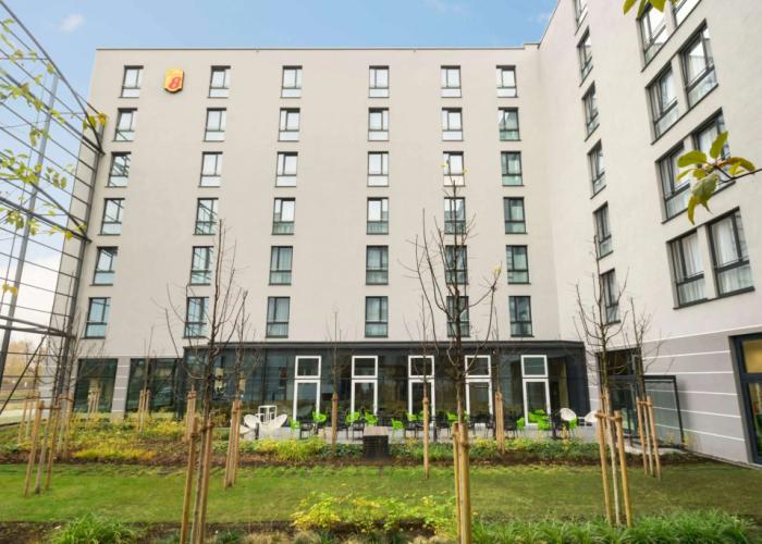 Super 8 by Wyndham Munich City West