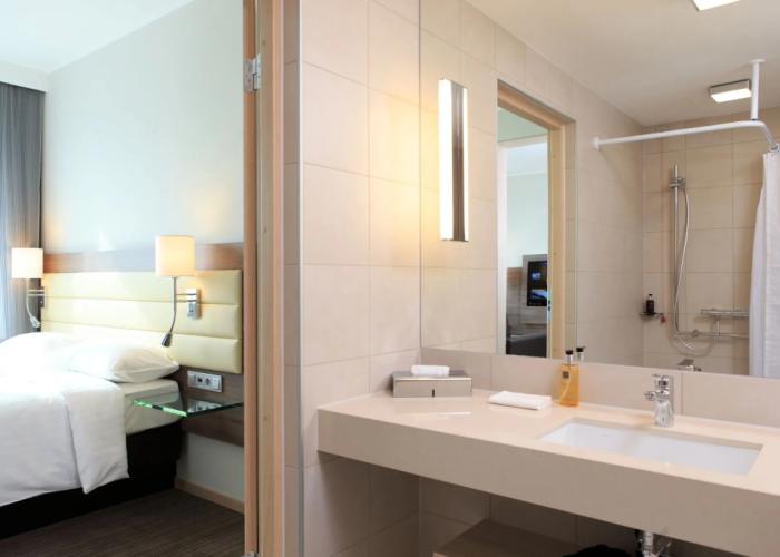 MOXY Munich Airport