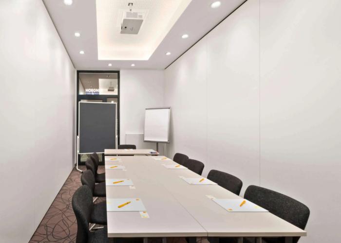 Super 8 by Wyndham Munich City North
