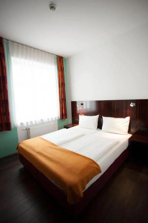 фото Jaeger's Munich - Hostel