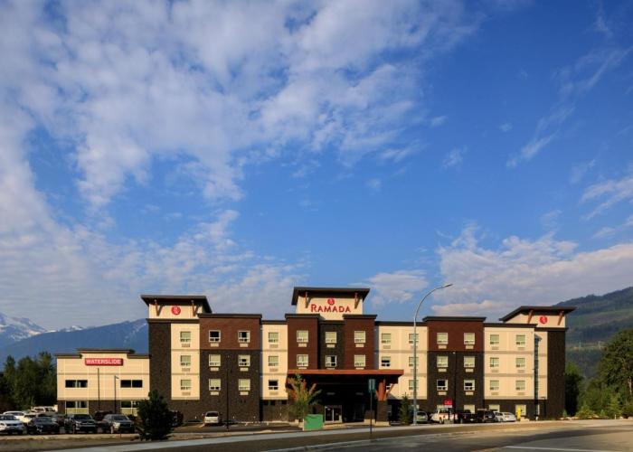 Ramada by Wyndham Revelstoke