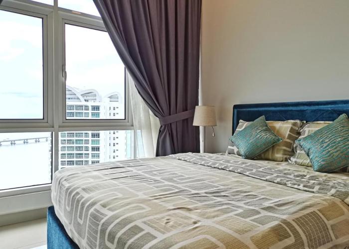 Southbay Plaza Condominium