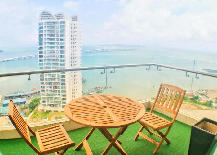 Southbay Plaza Condominium