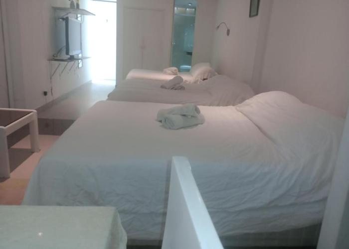 Monterrico Suites Hotel