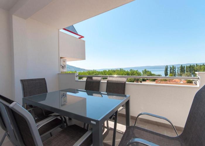 Apartman Mira- Omis
