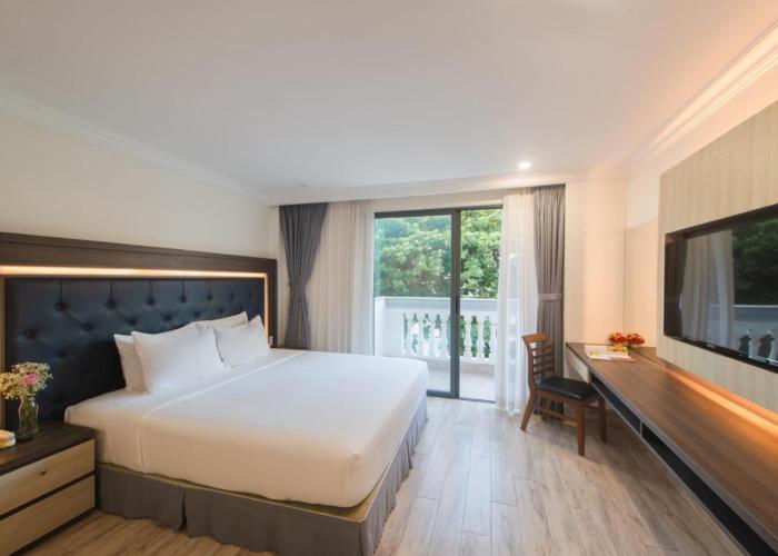 Seven Seas Hotel and Apartment