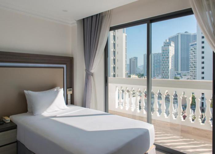 Seven Seas Hotel and Apartment