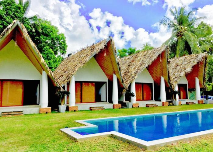 Airport Resort