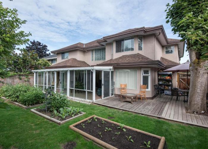 Fraser River Richmond Bed and Breakfast