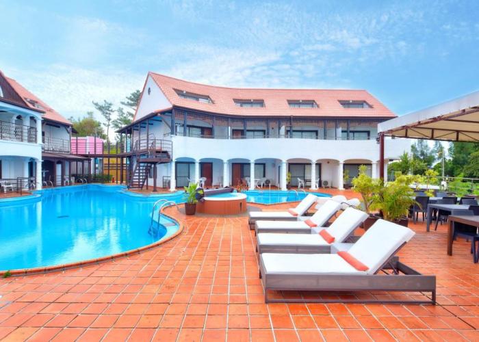 The Pool Resort OKINAWA