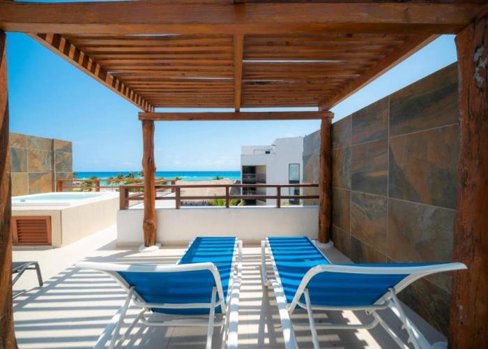 Penthouse Las Nubes - Beachfront - At Casa del Mar