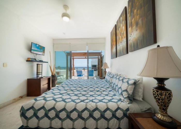 Penthouse Las Nubes - Beachfront - At Casa del Mar