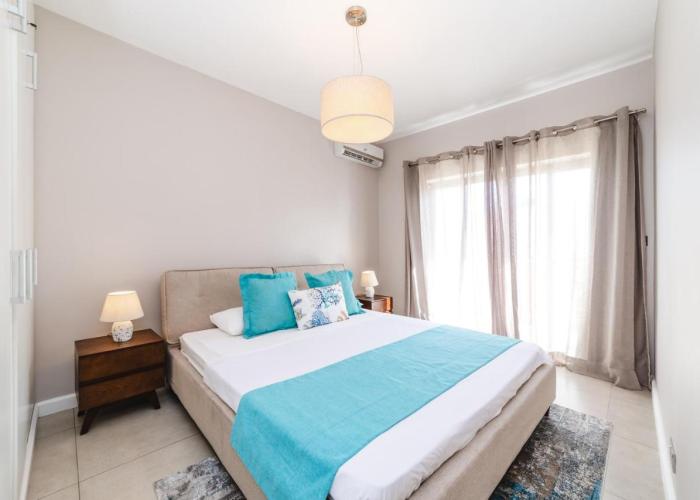Beachcove No 6