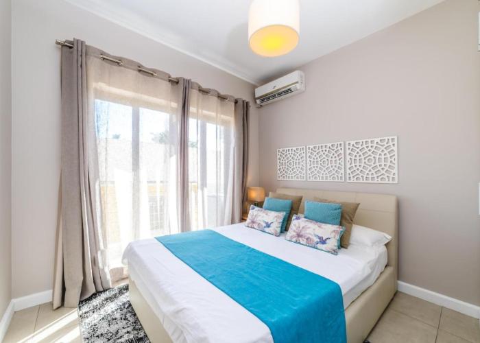 Beachcove No 6