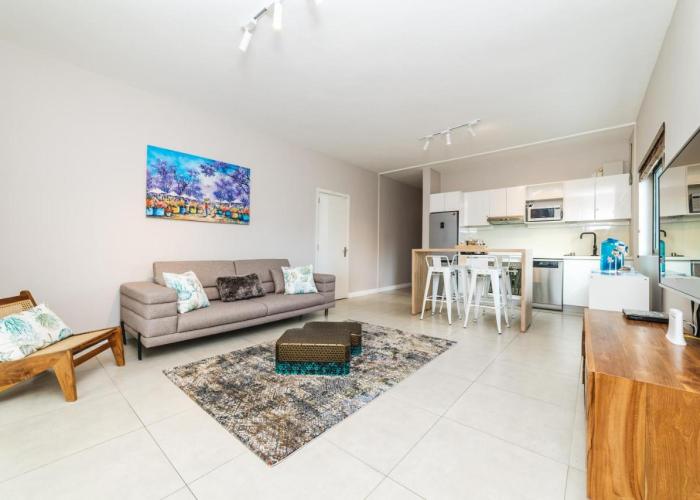 Beachcove No 6