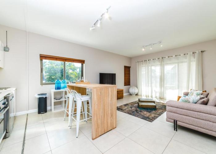 Beachcove No 6