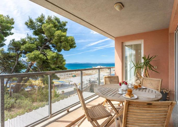 Sea view apartment
