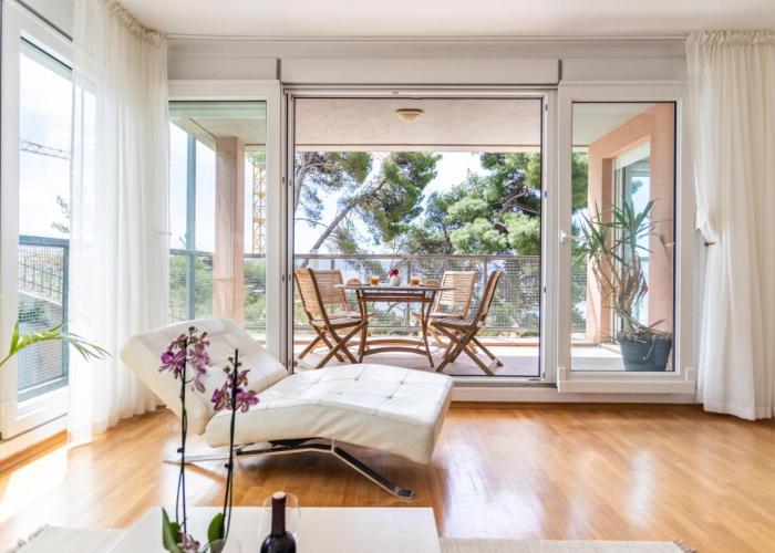 Sea view apartment