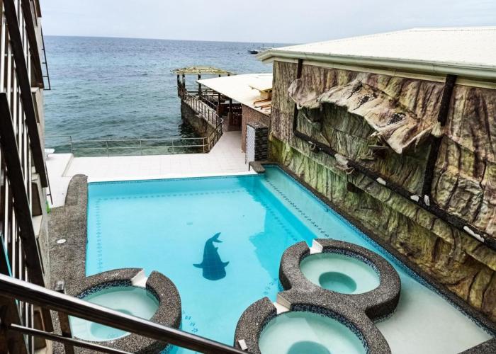 GingGing Hotel And Resort