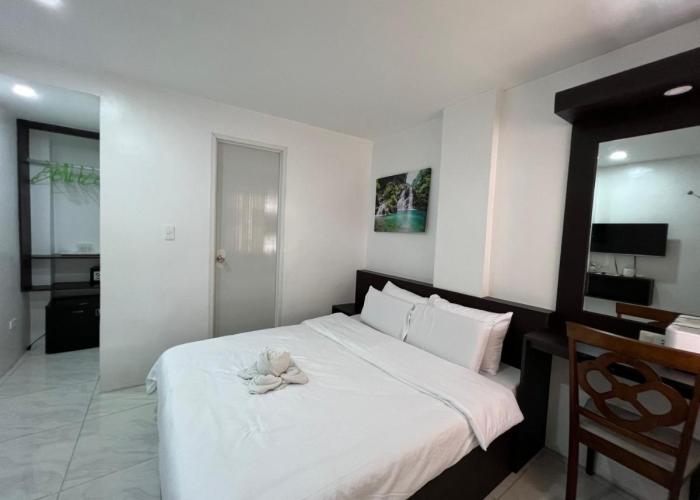 GingGing Hotel And Resort