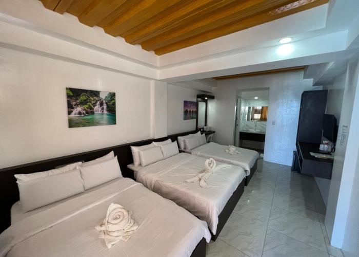 GingGing Hotel And Resort