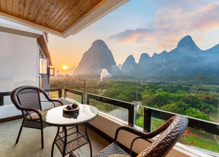 Courtyard Vacation Hotel