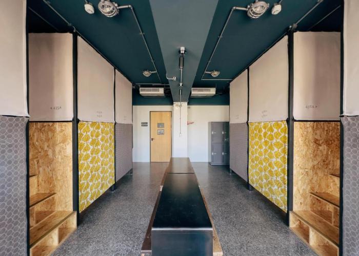 U.I.J Hotel & Hostel