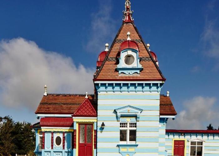 The Dolls House
