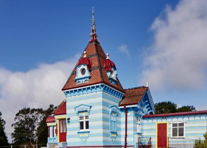 The Dolls House