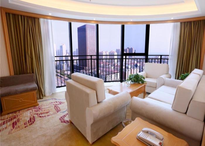 Vienna International Hotel Yantai Changjiang Road Xingyi Square Branch