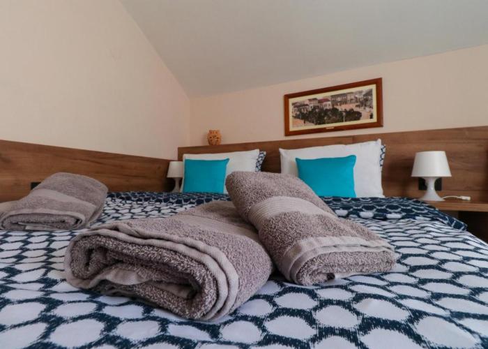 Studio Apartments Konak Maksimović