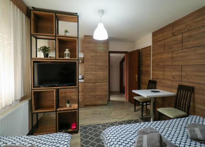 Studio Apartments Konak Maksimović