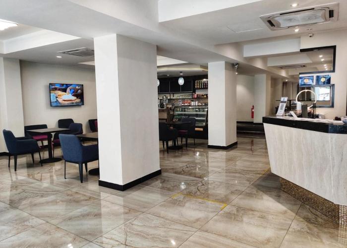 Meriton Inn