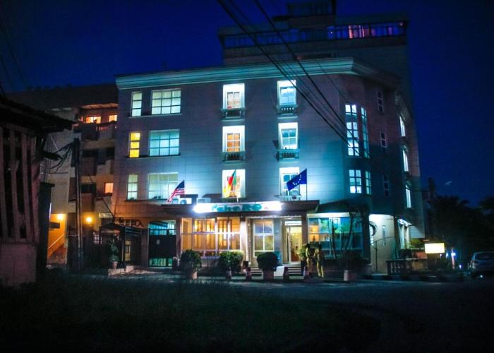 Tchero Hotel