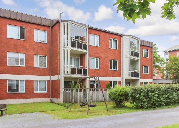A lovely one-room apartment near the city centre.