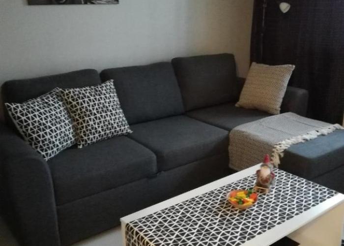 A lovely one-room apartment near the city centre.