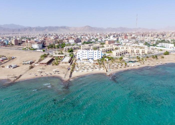 Lagoonie Lodge & Beach