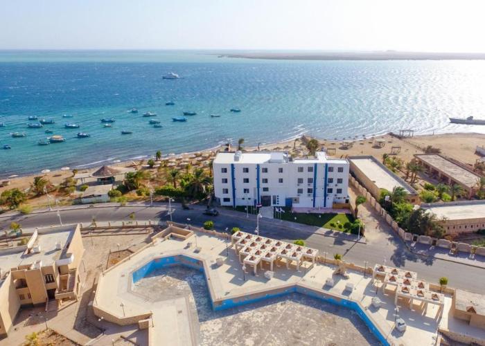 Lagoonie Lodge & Beach