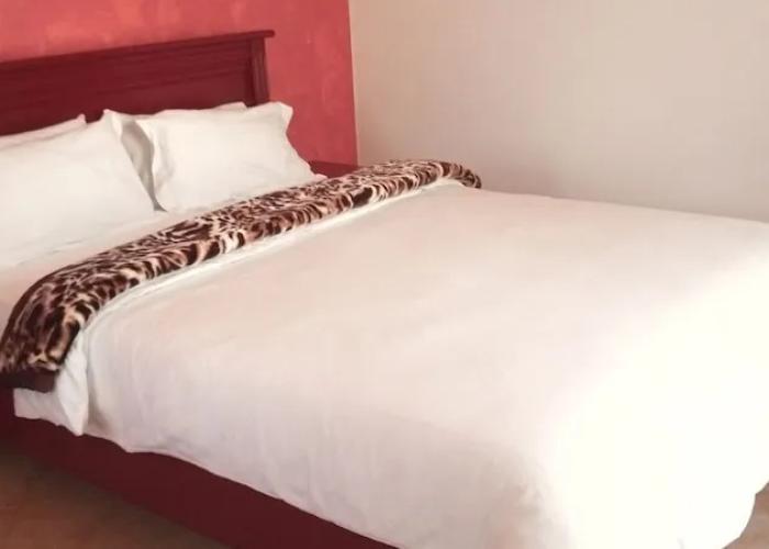 Samanene Beach Hotel
