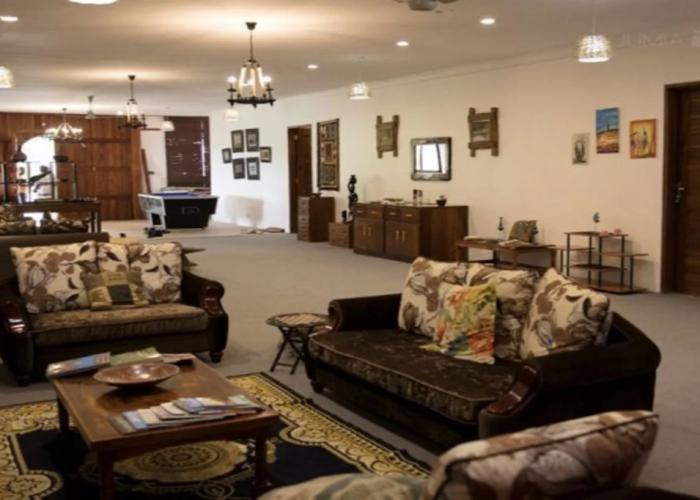 Wag Hill Lodge