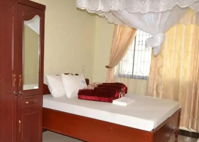 Lesa Garden Hotel