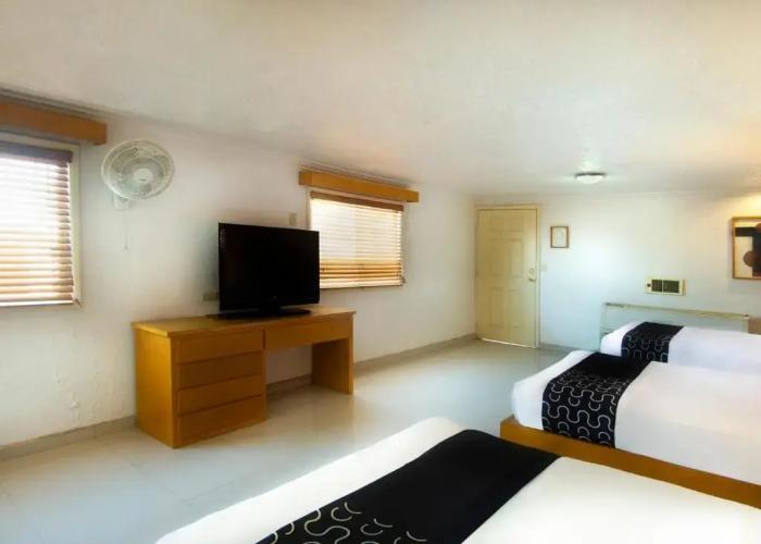 Hotel Regis