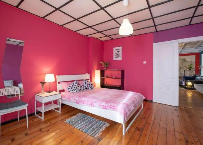 Cool Central Apartment