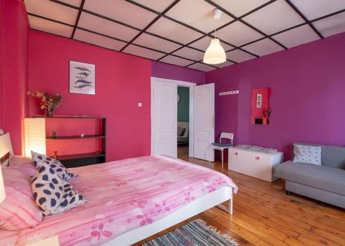 Cool Central Apartment