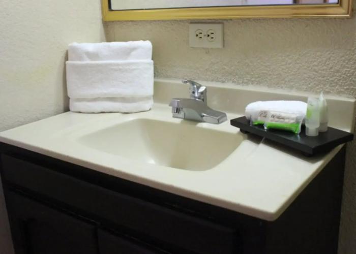 HotelCo Inn