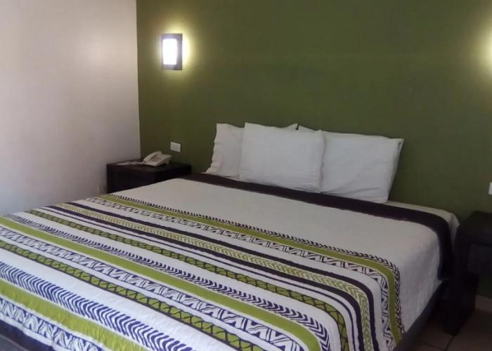 HotelCo Inn