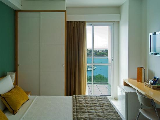 Praia do Canto Apart Hotel