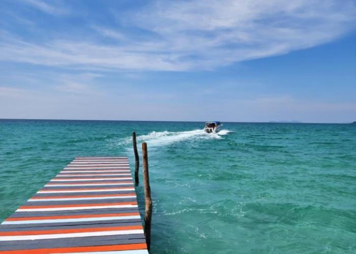 S Beach Resort