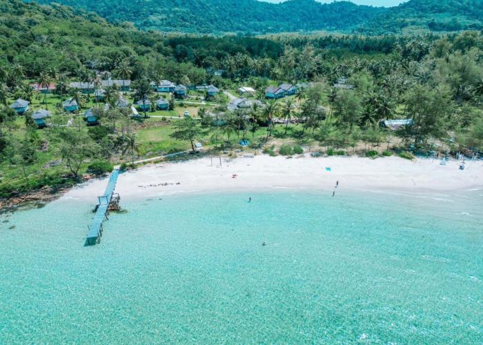 S Beach Resort