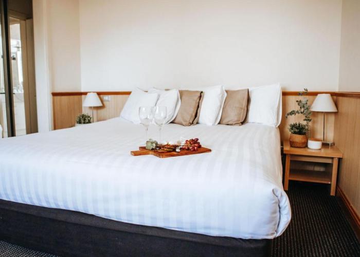 Astor Inn